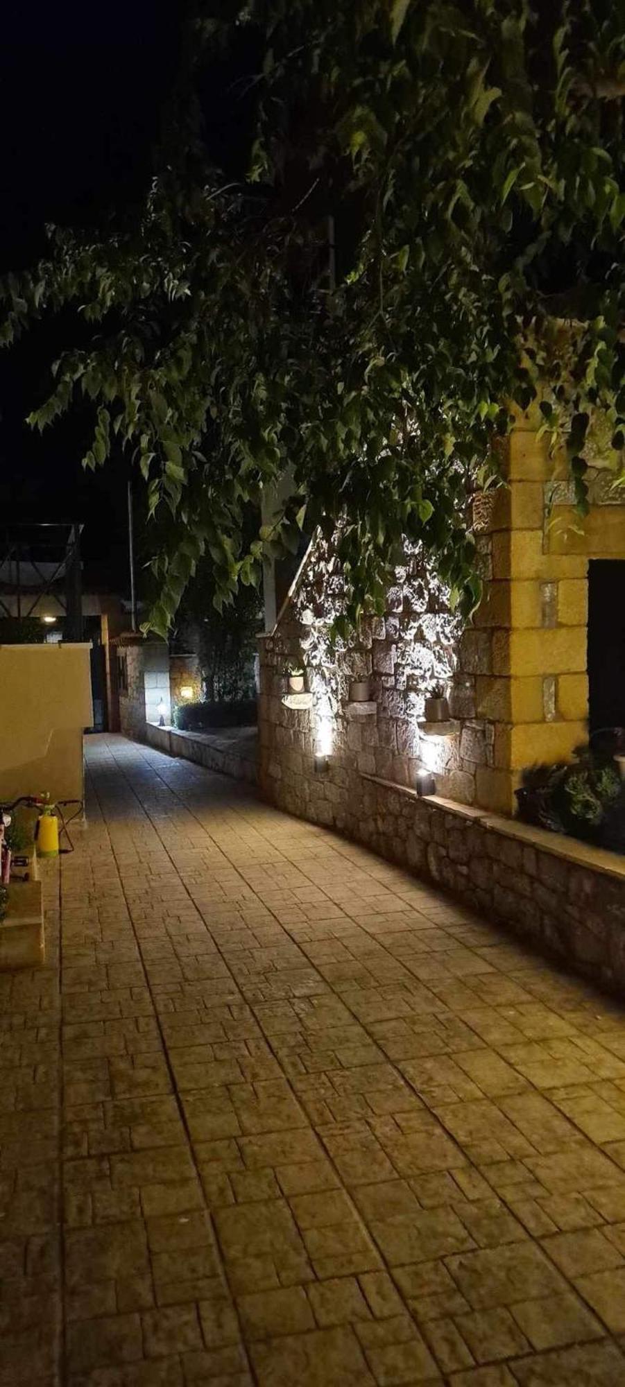 Finikes Apartments สตูปา ภายนอก รูปภาพ